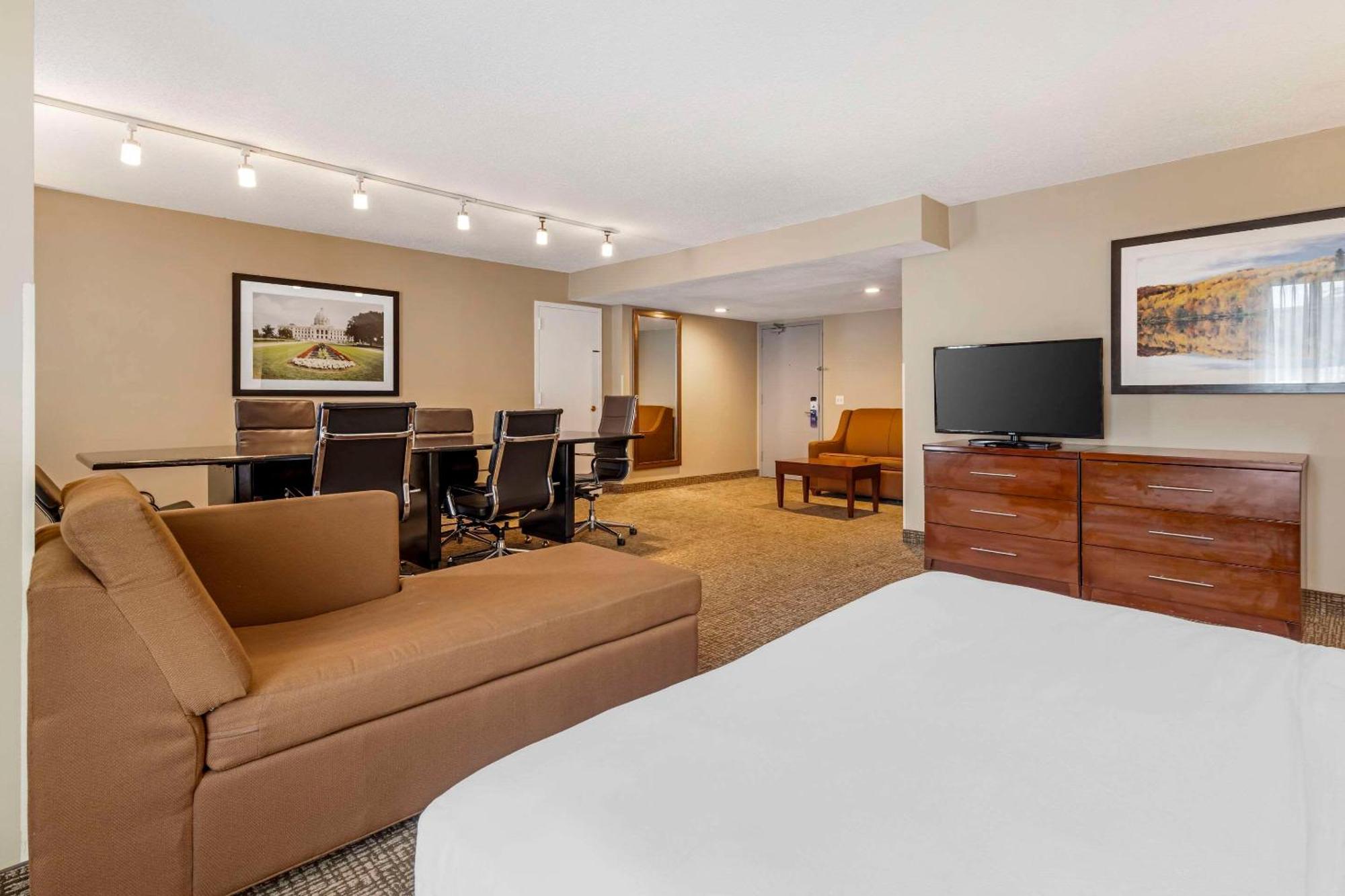 Comfort Inn Msp Airport - Mall Of America Блумингтон Экстерьер фото