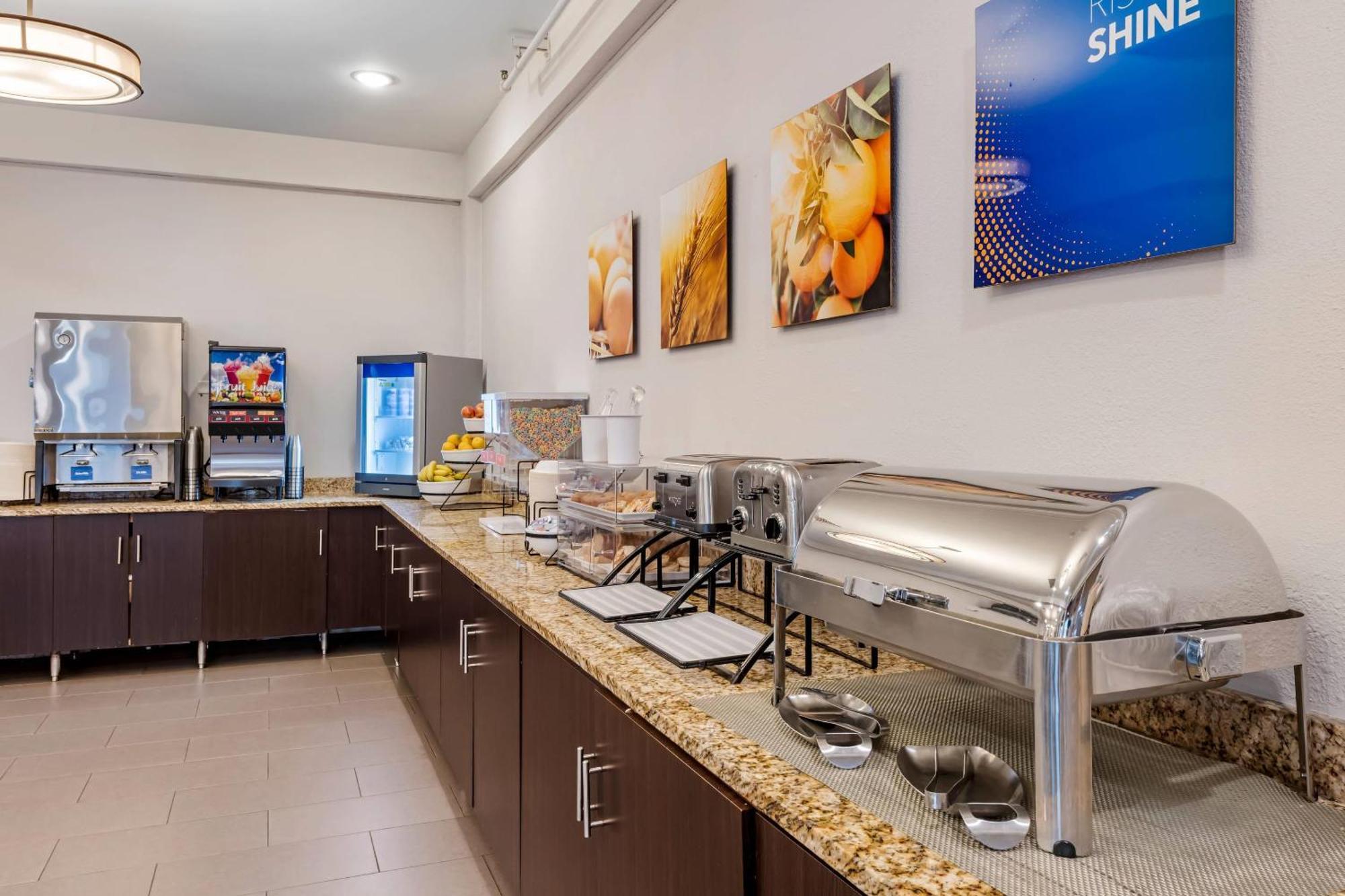 Comfort Inn Msp Airport - Mall Of America Блумингтон Экстерьер фото