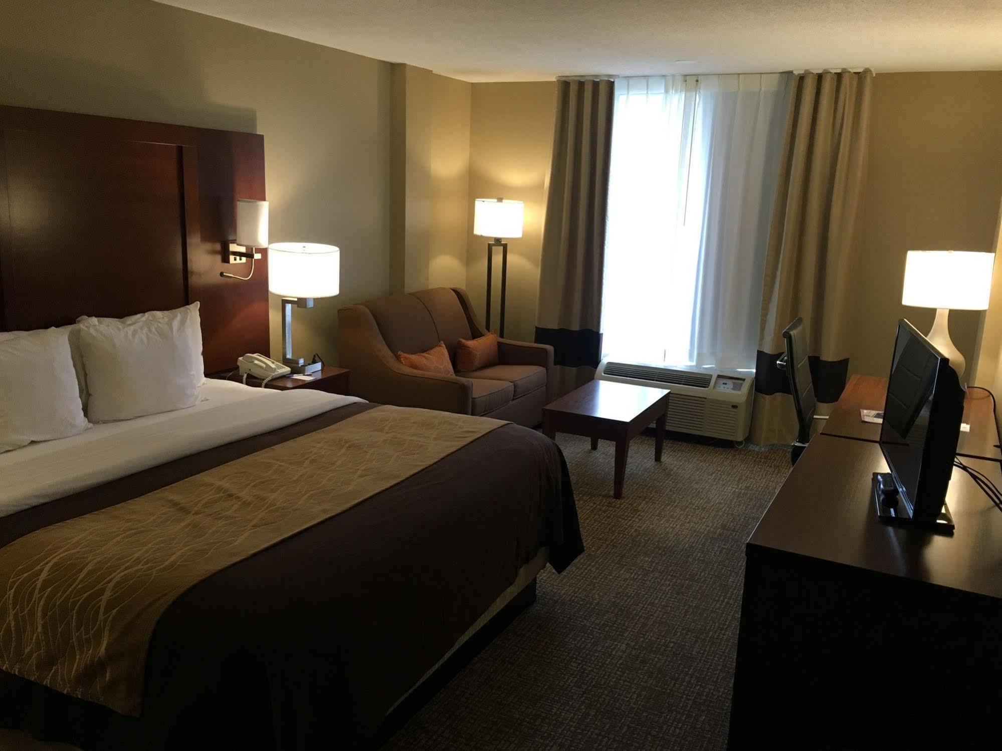Comfort Inn Msp Airport - Mall Of America Блумингтон Экстерьер фото